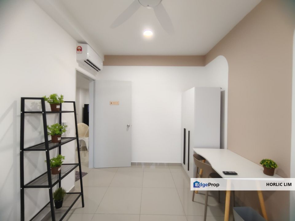 Duduk Se Ruang Eco Sanctuary Kuala Langat Selangor Serviced Residence Room Rental - Female Medium Room For Rent, Selangor, Kuala Langat