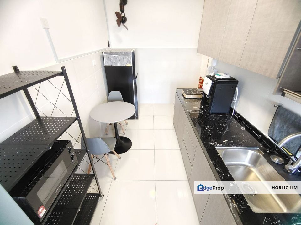 Big Layout Unit Medium Room For Rent Fully Furnished Anytime can Move In, Selangor, Bandar Botanic/Bandar Bukit Tinggi