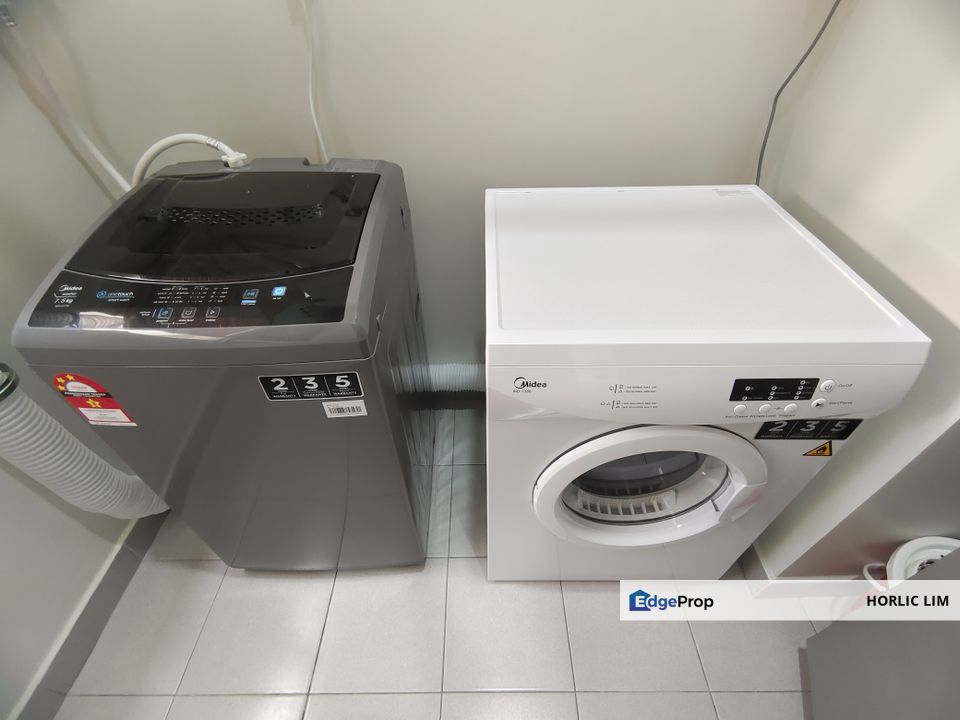 Rimbayu Condo Medium Room For Rent - Ready to Move In, Selangor, Telok Panglima Garang