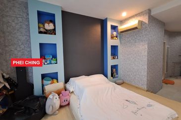 The View (Twin Towers)