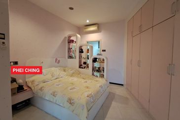 The View (Twin Towers)