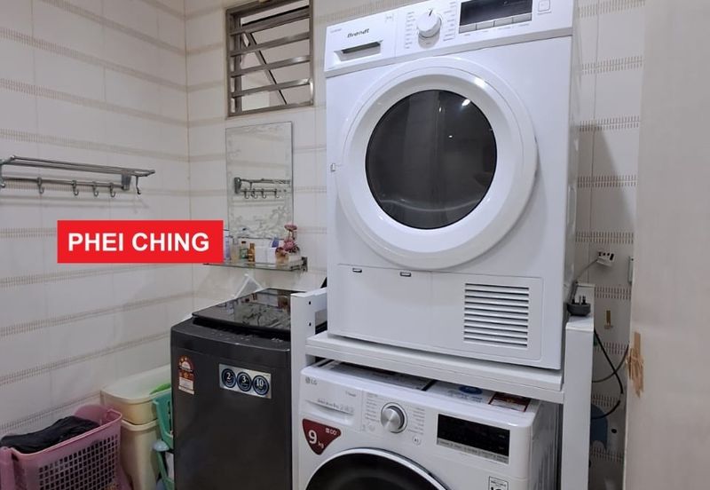 The View (Twin Towers)