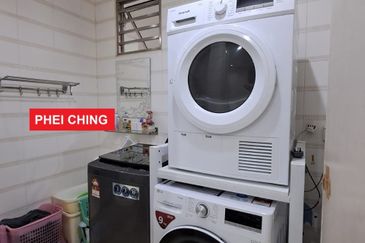 The View (Twin Towers)