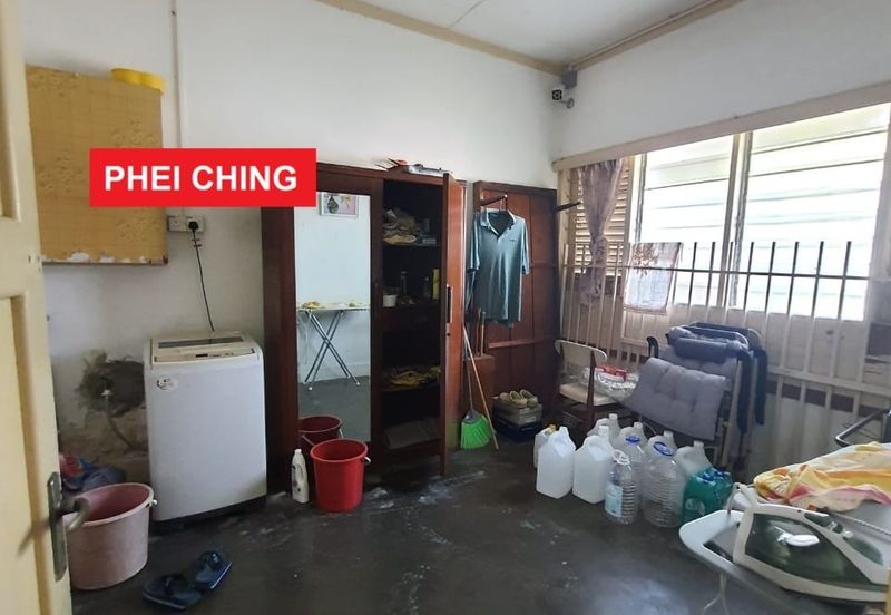 Timeless Bungalow with Large Land in Bukit Gelugor for SALE - RM4,900,000 negotiable 