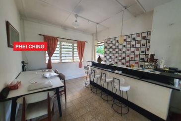 Timeless Bungalow with Large Land in Bukit Gelugor for SALE - RM4,900,000 negotiable 