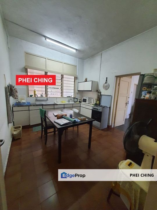 Timeless Bungalow with Large Land in Bukit Gelugor for SALE - RM4,900,000 negotiable , Penang, Gelugor