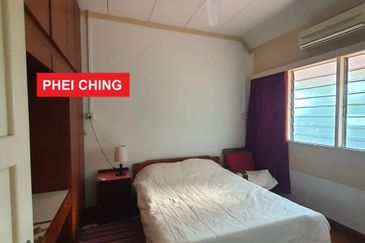 Timeless Bungalow with Large Land in Bukit Gelugor for SALE - RM4,900,000 negotiable 