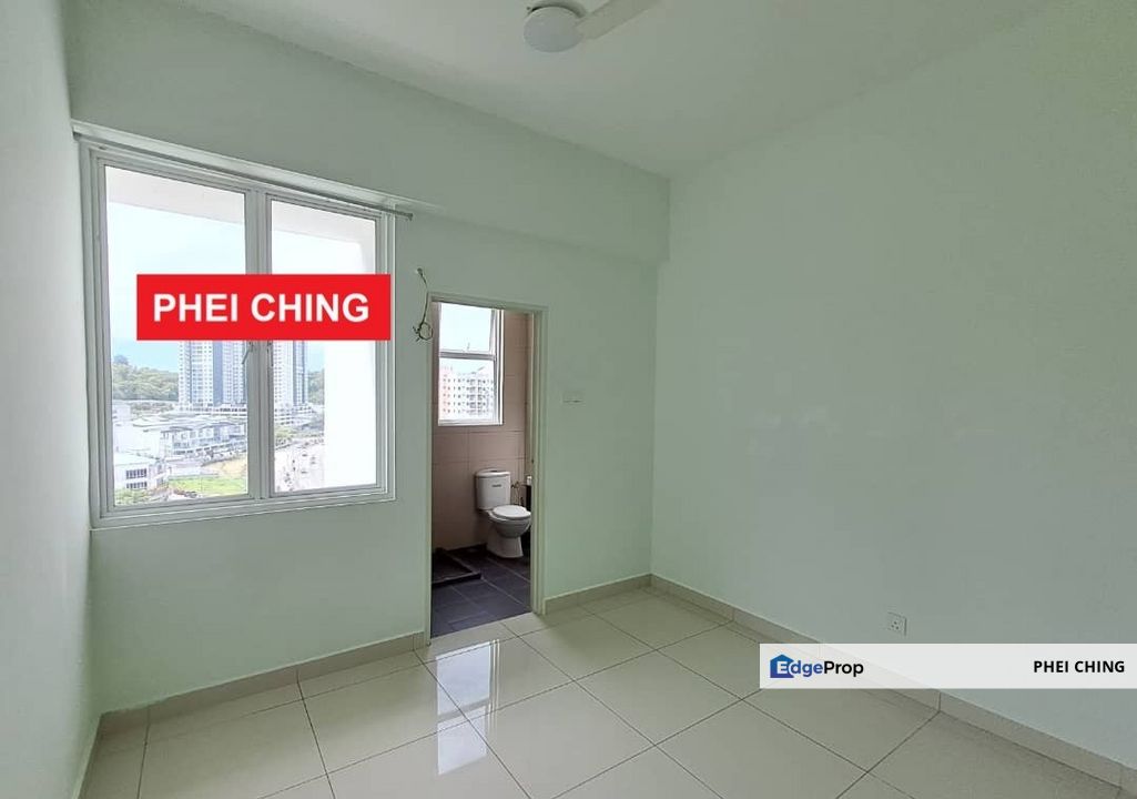 Teluk Kumbar, Bayan Lepas - D'Zone Condominium For Sale - Best Offer - RM500k only!, Penang, Bayan Lepas