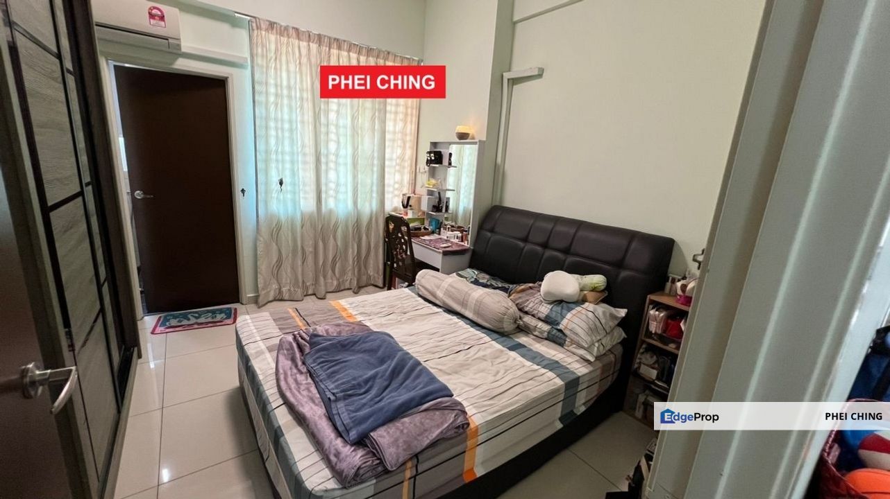 Teluk Kumbar, Bayan Lepas - D'Zone Condominium For Sale - Renovated & Furnished - RM525,000 only, Penang, Bayan Lepas