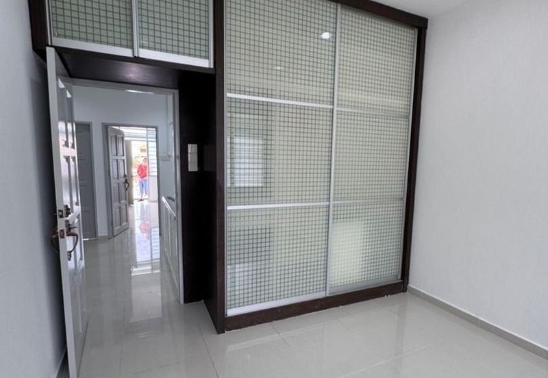 Air Itam - 2 Storey Semi Detached @ Jalan Matang Kucing for Rent - RM4,000 negotiable