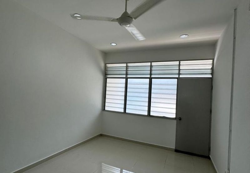 Air Itam - 2 Storey Semi Detached @ Jalan Matang Kucing for Rent - RM4,000 negotiable