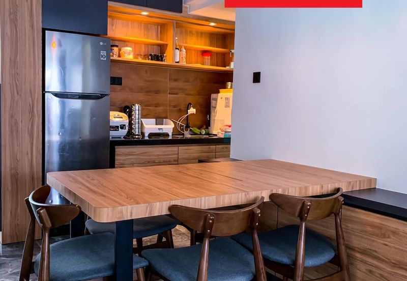 Dua Residensi @ Teluk Kumbar - Stylish Fully Renovated and Furnished Unit for Sale - RM250,000 only