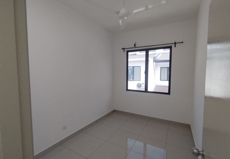 Robin @ Bandar Rimbayu