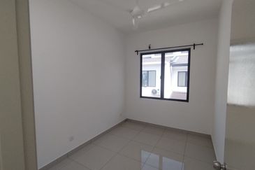 Robin @ Bandar Rimbayu