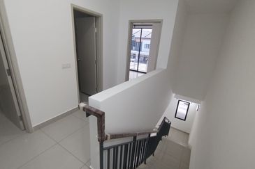 Robin @ Bandar Rimbayu