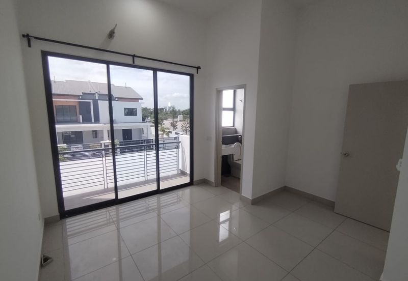 Robin @ Bandar Rimbayu