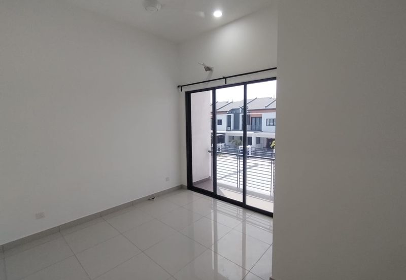 Robin @ Bandar Rimbayu