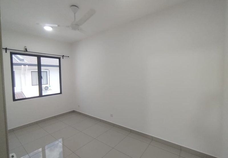 Robin @ Bandar Rimbayu