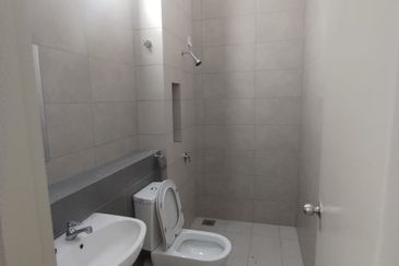 Robin @ Bandar Rimbayu