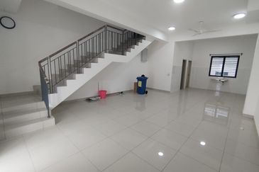 Robin @ Bandar Rimbayu