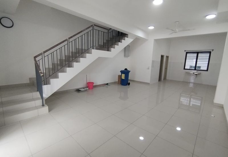 Robin @ Bandar Rimbayu