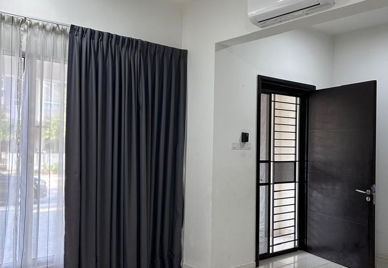 Arahsia Residences, Tropicana Aman