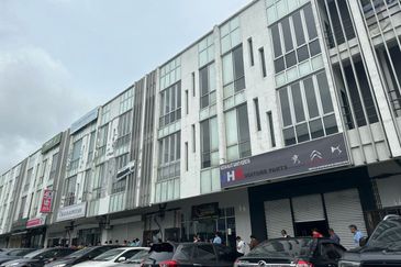 Oasis 2 @ Tropicana Danga Cove