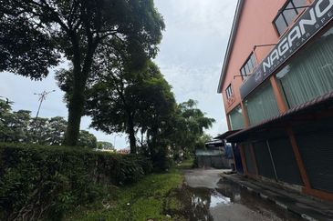 Taman Tampoi Utama