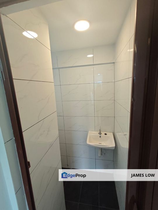 Taman Rinting - Flat For Sale, Johor, Masai