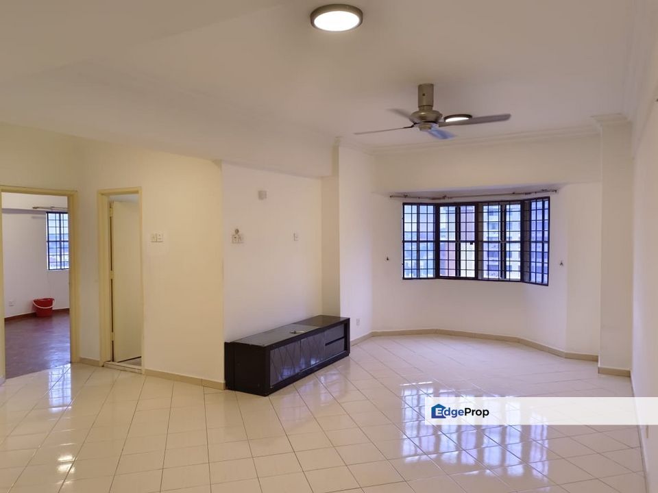 Regency Condo Great location and convenience 100 meter to Mall, Selangor, Klang