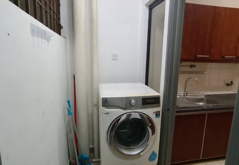 Royal Domain Sri Putramas II