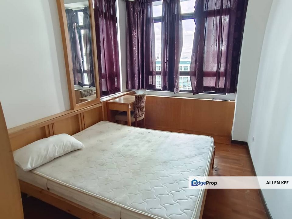 Next to Shopping Mall Fully Furnished For Rent, Selangor, Seri Kembangan