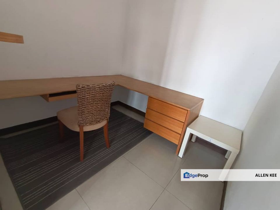 Next to Shopping Mall Fully Furnished For Rent, Selangor, Seri Kembangan