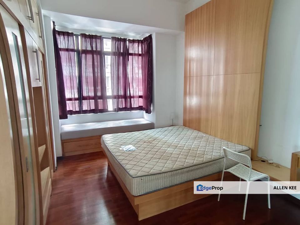 Next to Shopping Mall Fully Furnished For Rent, Selangor, Seri Kembangan