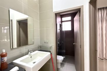 The Canal Garden South, Horizon Hills