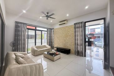 The Canal Garden South, Horizon Hills