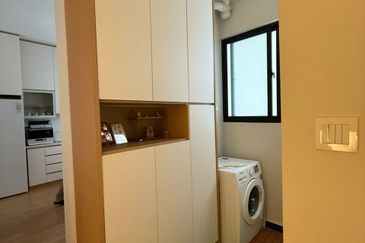 Baypoint @ Country Garden Danga Bay