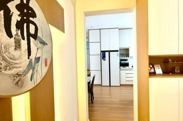 Baypoint @ Country Garden Danga Bay