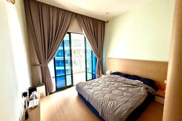 Baypoint @ Country Garden Danga Bay