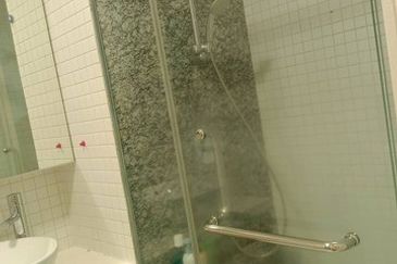 Six Ceylon (6 Ceylon)