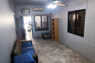 Townhouse, Pandan Indah for Sale 3 BR Unit