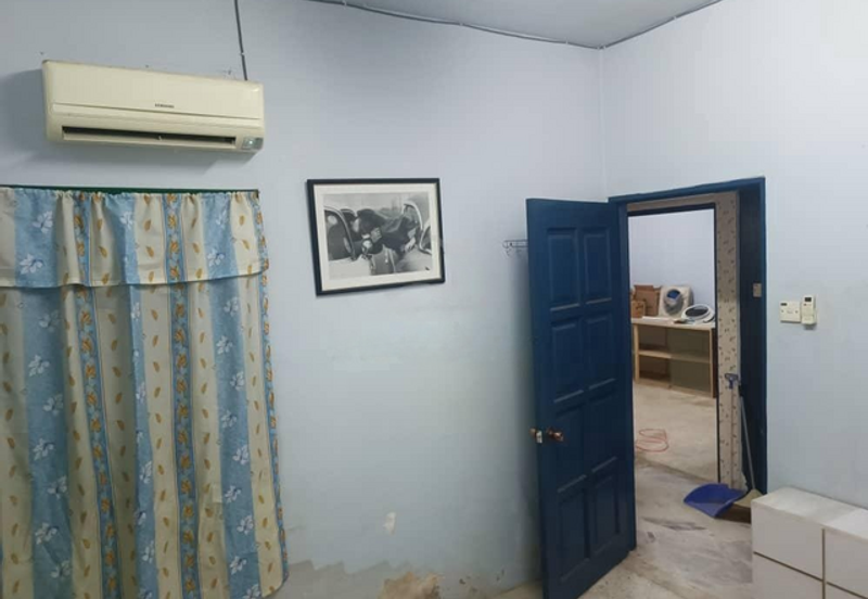 Townhouse, Pandan Indah for Sale 3 BR Unit