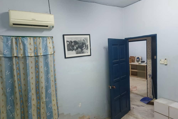 Townhouse, Pandan Indah for Sale 3 BR Unit