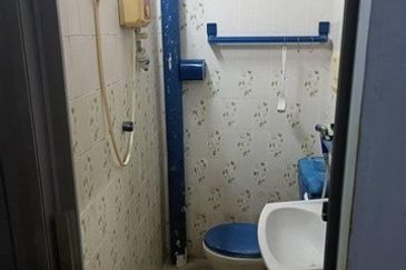 Townhouse, Pandan Indah for Sale 3 BR Unit