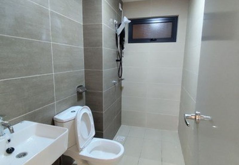 UPPERVILLE @ 16 Quartz Melawati