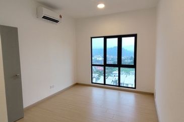 UPPERVILLE @ 16 Quartz Melawati