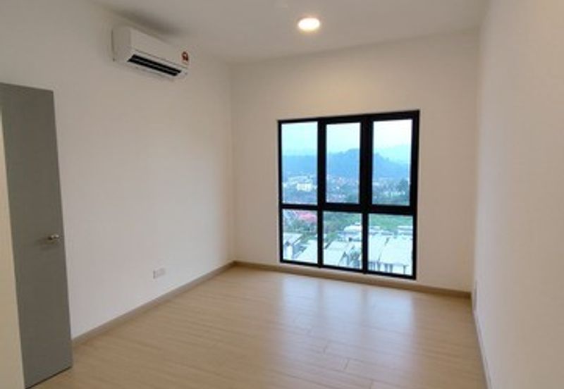 UPPERVILLE @ 16 Quartz Melawati