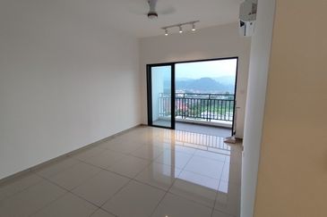 UPPERVILLE @ 16 Quartz Melawati