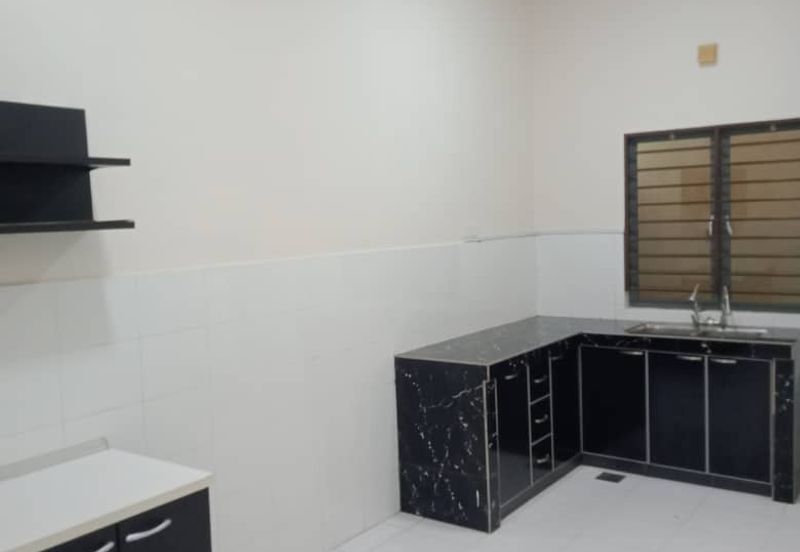 Corner lot 3-storey house for Rent @ Sentul Bahagia