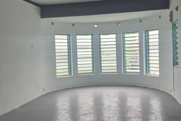 Single Storey Bungalow for Rent at Seksyen 5, Petaling Jaya